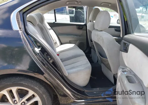 2010 Kia Optima Lx z USA, uszkodzony, nr VIN KNAGG4A83A5440320